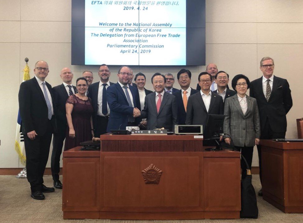 EFTAsecretariat's tweet photo. The EFTA Parliamentary Committee visited the Republic of Korea🇰🇷 this week with the aim of supporting the efforts of the EFTA States to deepen and broaden #trade relations with Korea.
Find more info and photos here:  https://t.co/MiOmjekPbB https://t.co/AujQ9h2pIr