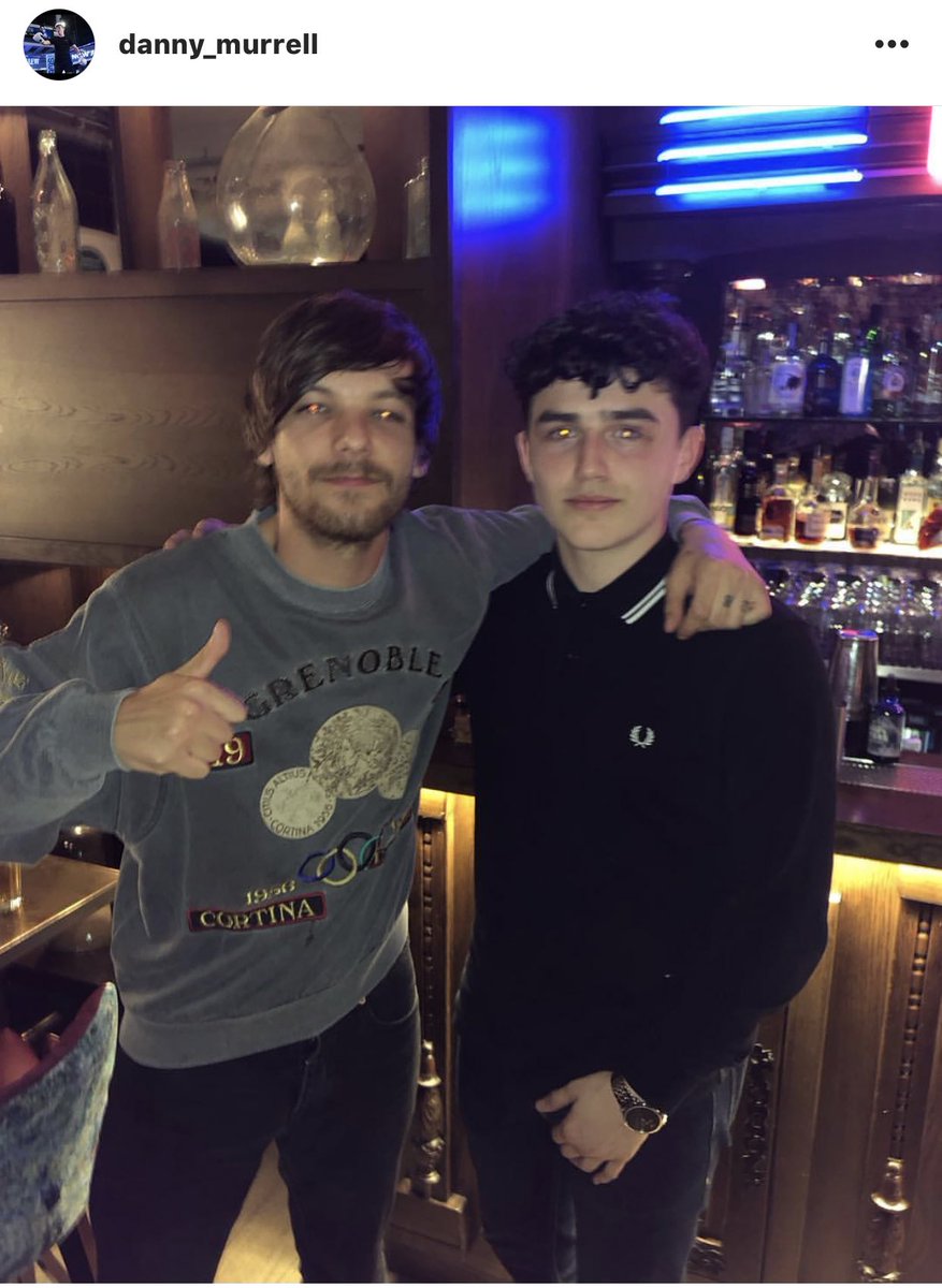 LouisPromoSquad's tweet photo. 📲 Another photo of Louis from last night! 

© https://t.co/oN3wgm7LKU
25.04.2019 https://t.co/QcSKUenBhK