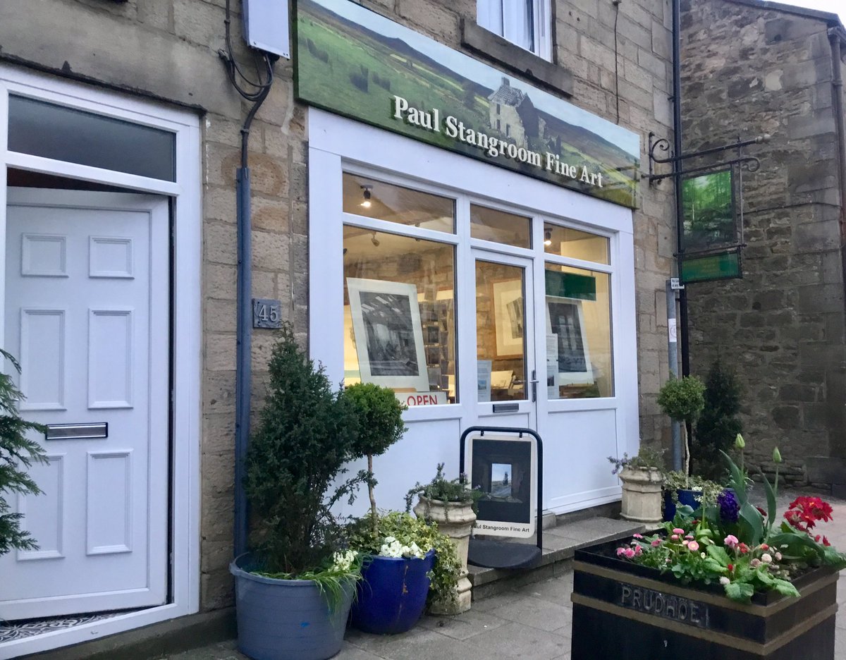 Front Street is looking great at the moment, with tubs full of flowers and a good buzz to it. Call into the gallery for a browse if you’re around this weekend. #Prudhoe #Corbridge #Hexham #Newcastle #art #gallery #watercolour #aquarelle  

Artworks >> paulstangroom.co.uk