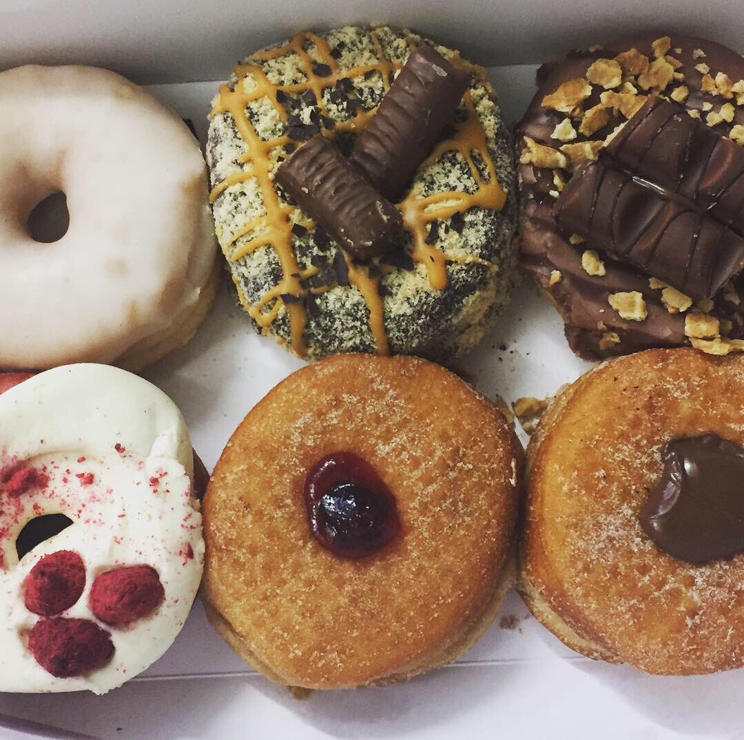 It’s #chipshop time, with some delicious doughnuts to start off the afternoon’s judging and lots of fantastic creative entries to work through, what a fun way to spend a Friday afternoon #FridayFeeling #doughnut #thedrumawards