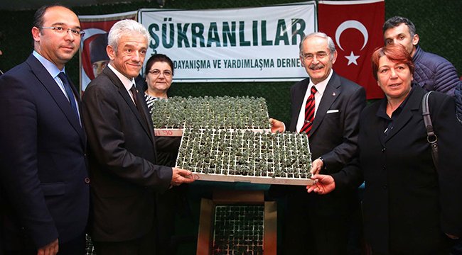 Eskişehir'de lavanta zamanı: 25 lavanta fidesi üreticiyle buluştu...

bit.ly/2UEX1gX

<a href="/Y_Buyukersen/">Yılmaz Büyükerşen</a> <a href="/eskisehirbb/">Eskişehir Büyükşehir Belediyesi</a> <a href="/CHPYerel/">CHP Yerel Yönetimler</a>