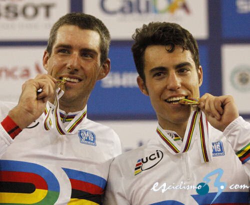 JeromofullGas's tweet photo. Hoy cumple aΓ±os todo un mas que Crack!!Muchas felicidades DON ALBERT TORRES BARCELO ππππππππππππππππππ @TurismoMenorca #menorcapower @CyclingPlanet @Mar_Bonnin90 https://t.co/M4YHHq7pSs