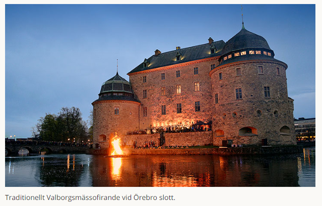 Örebro universitets rektor Johan Schnürer vårtalar vid Valborgsmässofirandet vid Örebro slott. Välkomna att fira Valborg med oss! oru.se/nyheter/fira-v…