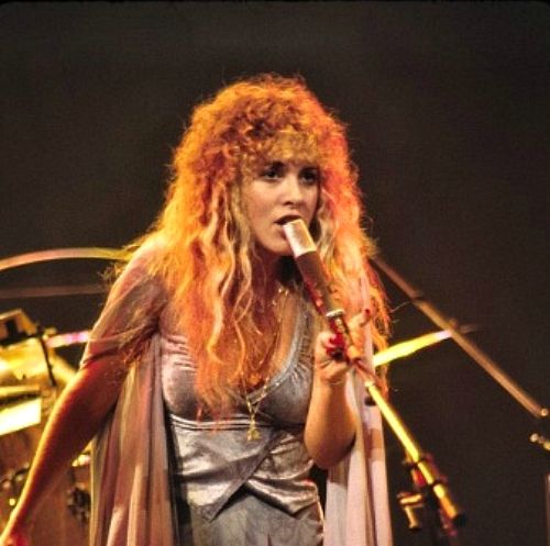 robotsworlds's tweet photo. #stevienicks #realbeauty #beauty #fleetwoodmac #notpunk #seventies

I wish it could be the 1970's once again as this part of it passed me by at the time https://t.co/ymxrH6S3tQ
