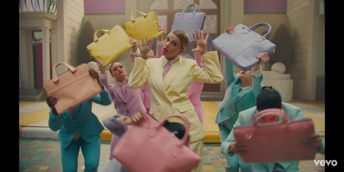 mxccmag's tweet image. ME! 
#MeOutNow #TaylorSwiftTONIGHT #TaylorSwiftApril26