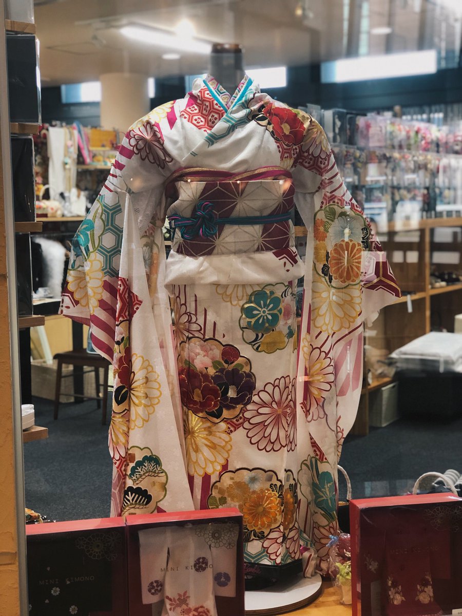 naami07731's tweet photo. 本間にオススメや～ここの振袖館☺️
@tamaki_furisode https://t.co/pq3CHk50Gt