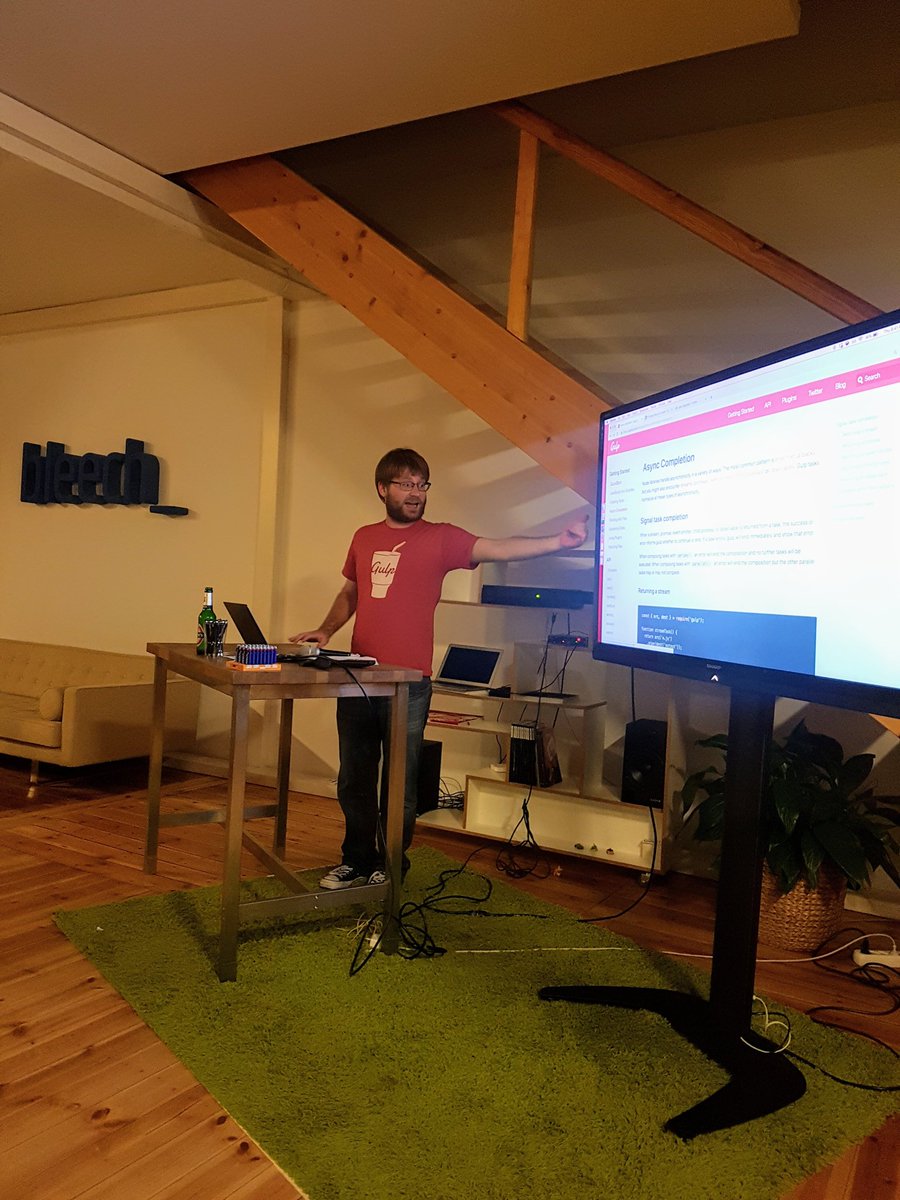 CodePenBerlin's tweet photo. To close out the night @BlaineBublitz gave an incredible deep dive into the power of @gulpjs v4! (We hope he'll be back with stickers) https://t.co/55WgEC5LJY