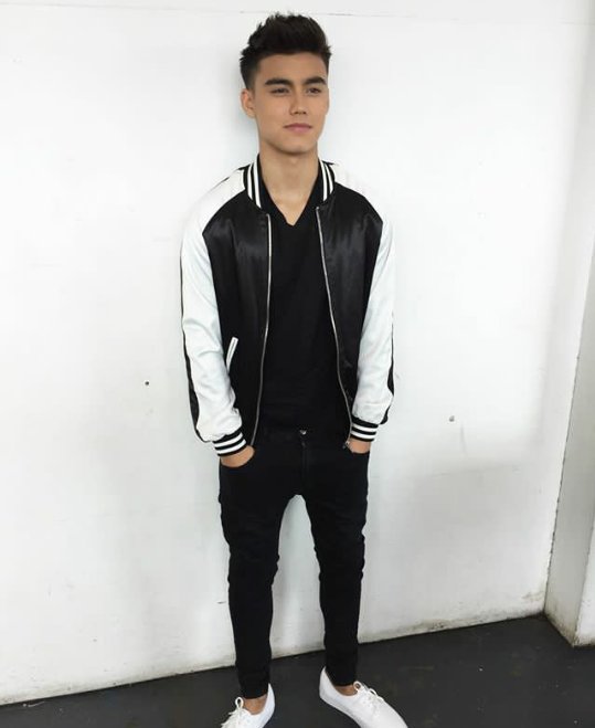 OfcBaileyFever's tweet photo. Bailey May as Ice cream 

@baileymay https://t.co/NjK1mTBZNW