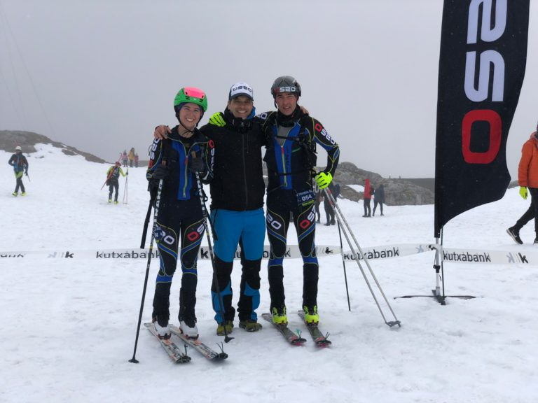 OS2O_'s tweet image. POST TRAVESÍA REGIL 🎿   en nuestro blog!!💻 

Kiko Navarro nos cuenta, como junto a Claudia Gutierrez, el #OS2OSKIMOTEAM se subió a lo más alto del podio mixto 👫 + 🏆
Finde de puro #esquídemontaña y espíritu de equipo en un entorno espectacular.

📲 os2o.com/blog/travesia-…