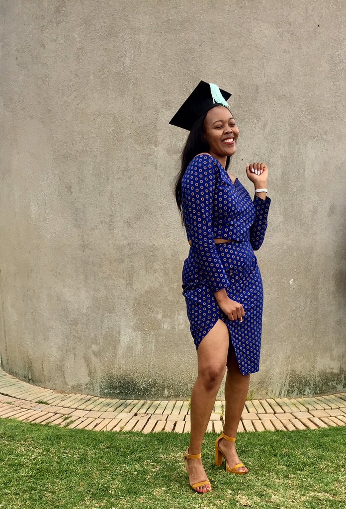 Dcitrouille's tweet photo. 2nd belt baby. Hello Masters are you ready for me?
#graduate #doublegraduate #upgraduate2019 #upgraduation #tuksalumni #ebitgraduate #BlackExcellence #quantitysurveyinggraduate #quantitysurveyor #ladiesinconstruction https://t.co/YIfnyMDRUL
