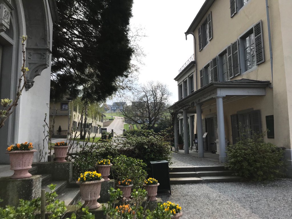 BSM_VLRB's tweet photo. #Location der Woche der #FilmCommission Bodensee ... ist diesmal: das #Napoleonmuseum #Thurgau - Schloss und Park Arenenberg im Kanton Thurgau. 
#Drehorte der ganz besonderen Art in der #Vierländerregion #Bodensee.
#LocationDerWoche Fotos: RH, März 2019 https://t.co/o3TRBcHIn9