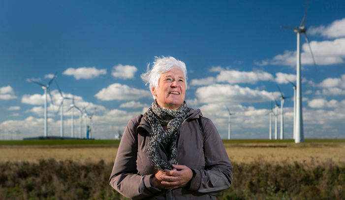 Oranje lintje voor Martha Roggenkamp, hoogleraar energierecht aan <a href="/univgroningen/">University of Groningen</a> ensoc.nl/nieuwsarchief/… #lintjesregen