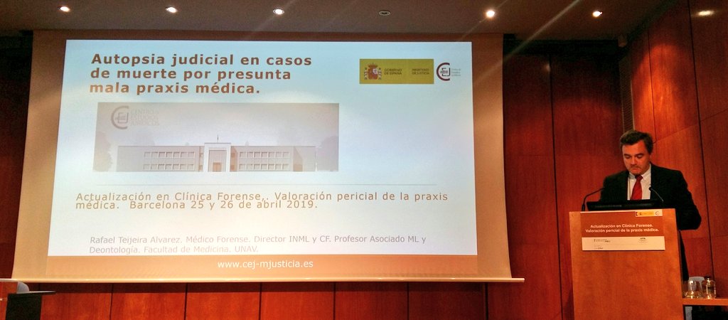 Dr_EMC_Forense's tweet photo. @EJAutopsy @clubautopspain #Autopsia #judicial en casos de malpraxis #medicina #SEPAF #PATOLOGIA #FORENSE https://t.co/bT4HOiswtP