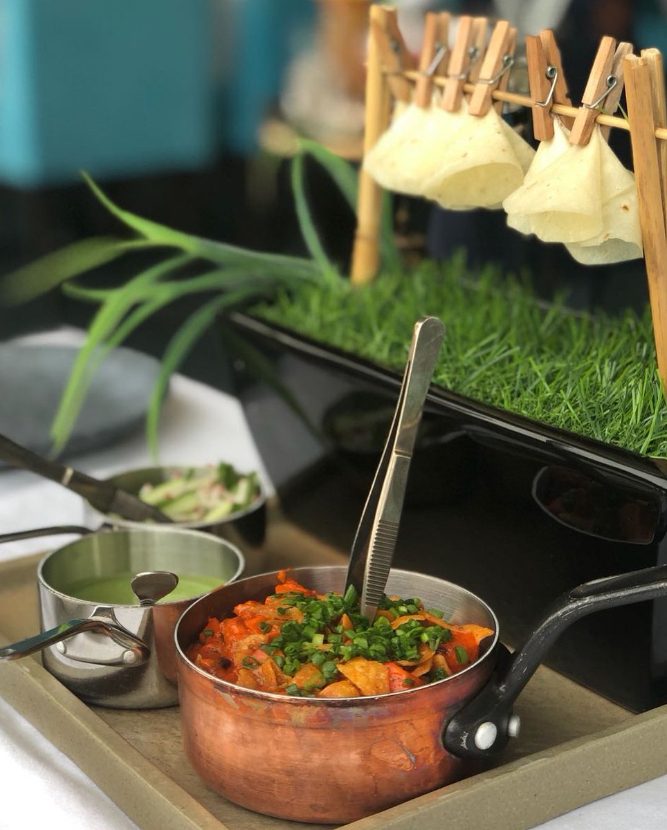 tresindkuwait's tweet photo. Modern Indian Dining Experience
Picture credits: @findpanda_kw
#IndianFoodKuwait #Trèsind #TrèsindKW #Kuwait #Eeeeeats #Cocktails #BestBar #IndianCuisines #Tastespotting #Instagrammable https://t.co/0PiwPH4H2I