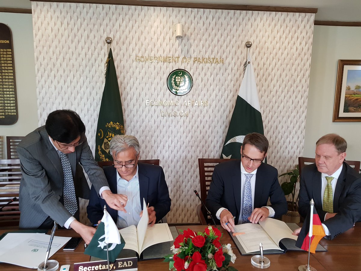 GermanyinPAK's tweet photo. This time, #Germany comitted to support @pid_gov, for improving renewable energy, refugee program &amp; TVETA sector. Our charge d'Affaires Jens Jokisch signed the MOU with secretary EAD for 58.8 million euros. Only, investing in #YOUTH &amp; #GreenEnergy can ensure sustainable future!! https://t.co/0wSJRzqgxJ