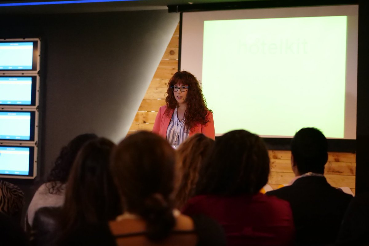 Fu_Turismo's tweet photo. Continuamos en la Sala general de @esetec con Teresa de Pablo, Sales Manager España en @hotelkit

“Hotelkit, herramienta para simplificar el trabajo diario del hotel” 

#Futurismo2019
#Futurismolab https://t.co/uJxaSPry2t
