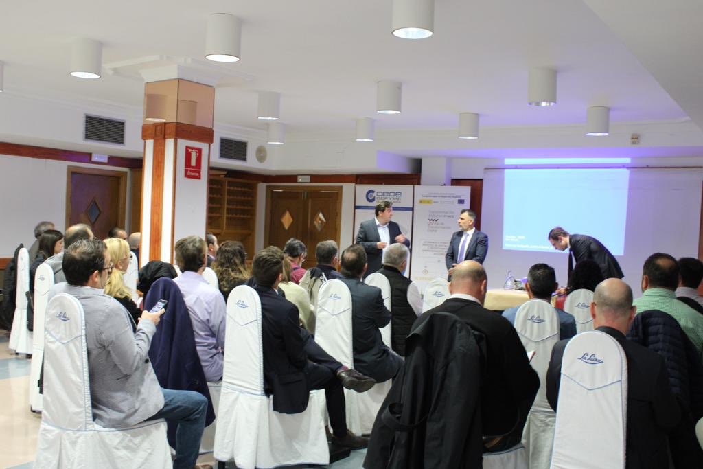 40 Empresarios y autónomos se reúnen en un nuevo encuentro de AzuNetWork organizado por <a href="/CEOEGuadalajara/">CEOE Guadalajara</a> y <a href="/ceeiguadalajara/">CEEI Guadalajara</a> 📲 ceeiguadalajara.es/noticia/empres…