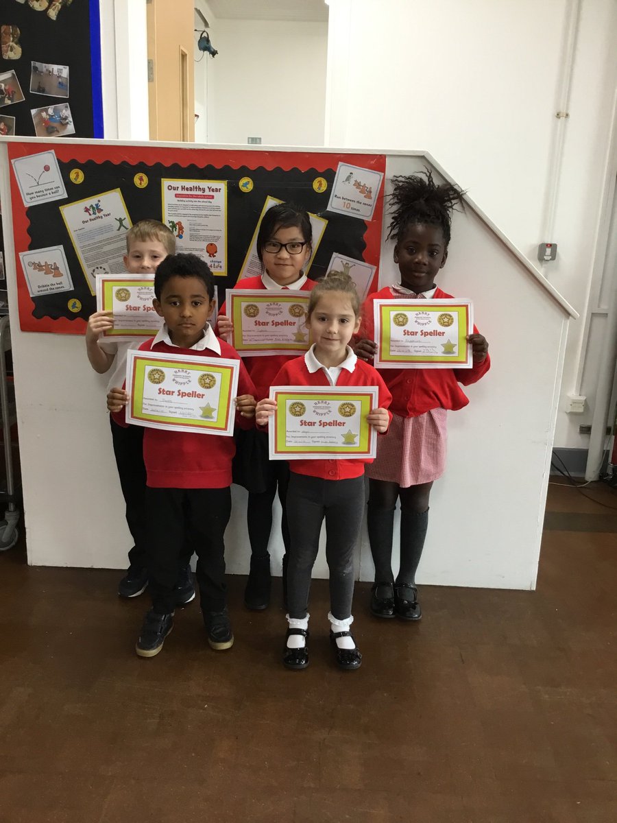 HenryWhipple1's tweet photo. Well done to all of the children in today's #BBA assembly #participator #spelling #reading https://t.co/v6fopwLwAR