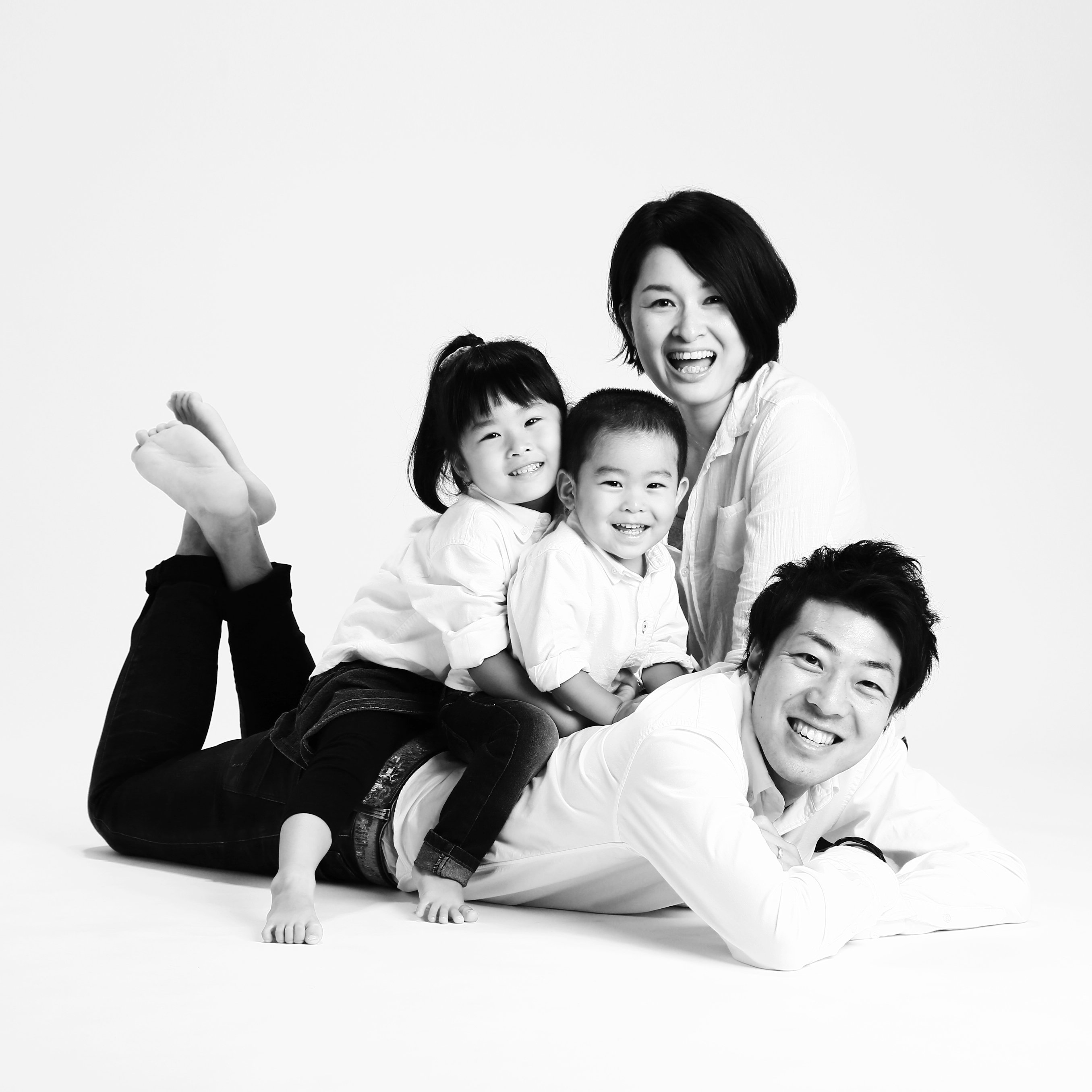 Laquan Studio A Twitter らかんスタジオ仙台泉中央店です 泉中央店限定でgwキャンペーンを行います モノクロ写真をオシャレな スタジオで撮影してみませんか 詳細はこちら T Co Wbh2iie1h9 らかんスタジオ 仙台 写真館 モノクロ写真 家族写真