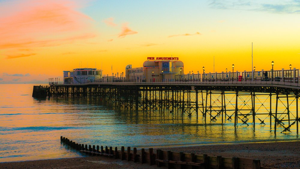 Congratulations to #Worthing's pier as it's named 'Pier of the Year 2019' in the much coveted competition voted for by members of the National Piers Society.

If you want to find out about the history of the #pier take a look here > bit.ly/2DJC7Yr
#PierOfTheYear