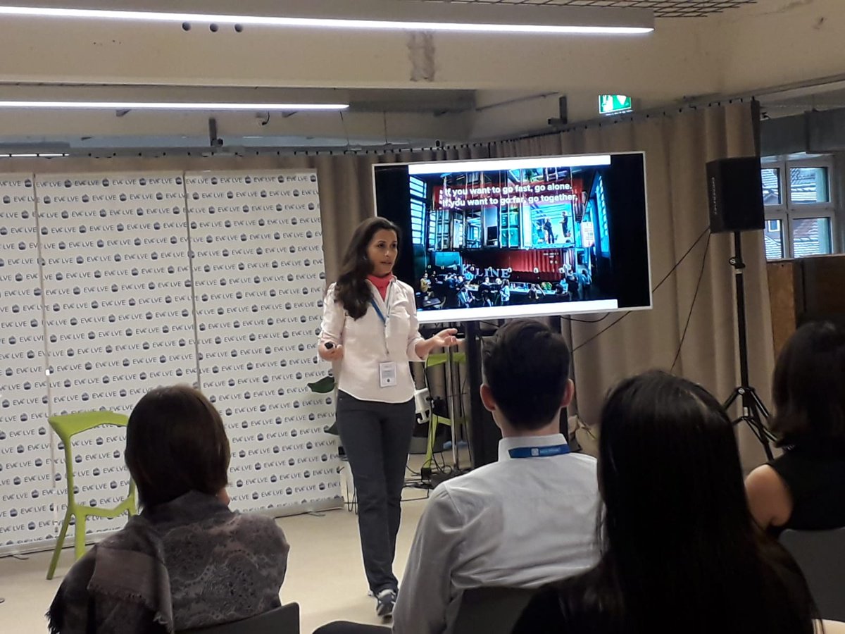 impacthubzurich's tweet image. We are in St.Gallen today, at the #EvolveConference by @oikosworld! @mountaintribe talking about how #RadicalCollaboration and #Connectivity create #opportunity!  
#SocialEntrepreneurship