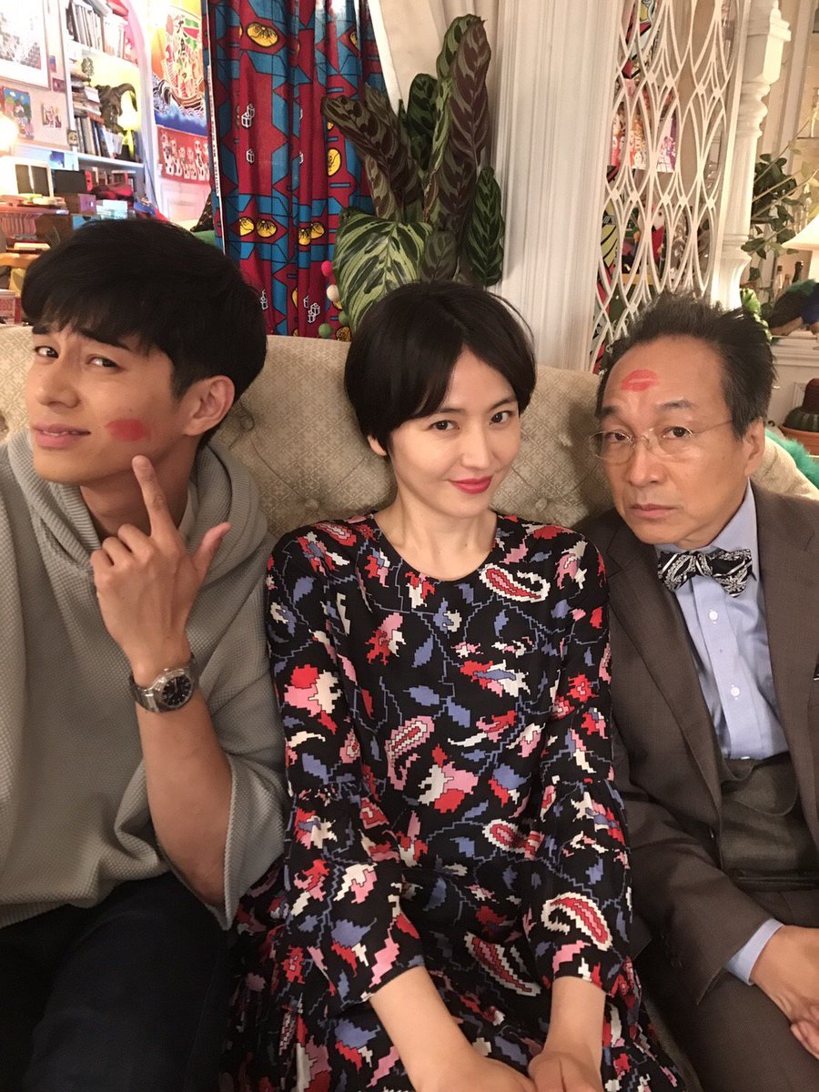 公式 コンフィデンスマンjp Twitterren 令和 ス タ ー ト ありがとう平成 よろしく令和 ということで ダー子 さんから祝いのキーッス コンフィデンスマンjp 長澤まさみ 東出昌大 小日向文世 ボクちゃんとリチャードの絶妙な顔 その 公式 コンフィデンスマンjp Twitterren 令和 ス タ ー ト ありがとう平成 よろしく令和 ということで ダー子 さんから祝いのキーッス コンフィデンスマンjp 長澤まさみ 東出昌大 小日向文世 ボクちゃんとリチャードの絶妙な顔 その