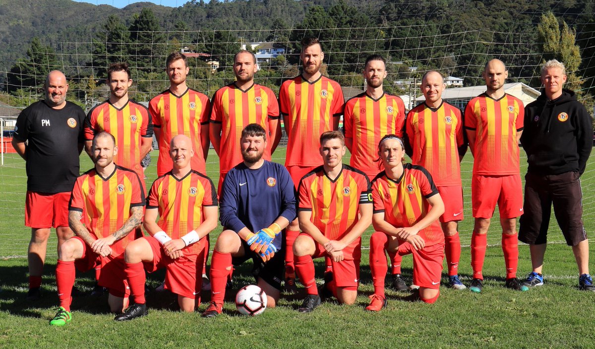 🔥 The Valley play 2:30 pm tomorrow at Delaney Park against Marist

#gameday
#upthevalley