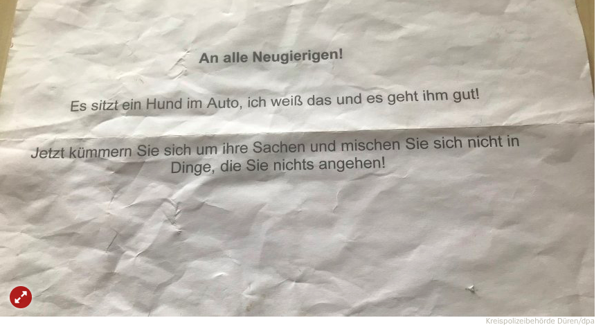 _PetsTV_'s tweet photo. #Hund stirbt qualvoll im heißen Auto😡 Und der Halter hatte diesen unfassbaren Zettel auf dem Armaturenbrett liegen‼️Die Feuerwehr hat noch die Scheibe eingeschlagen, um den Hund zu retten. Es war aber leider zu spät 😢 #Tierschutz #HundimAuto https://t.co/CodvkAzN69