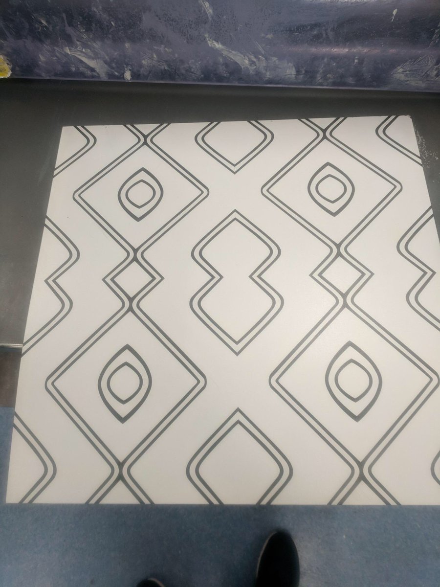 Cool custom design we created for a customer in Utah. #custom #luxuryvinyl #diy #floors #newproduct #createyournewfloor
shopcustomfloors.com