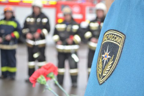Сегодня День памяти сотрудников МЧС России, погибших при исполнении служебного долга. Ежегодно, в последнюю пятницу апреля сотрудники МЧС России вспоминают своих коллег, погибших при исполнении служебного долга. Этот день был официально установлен в 2012 году