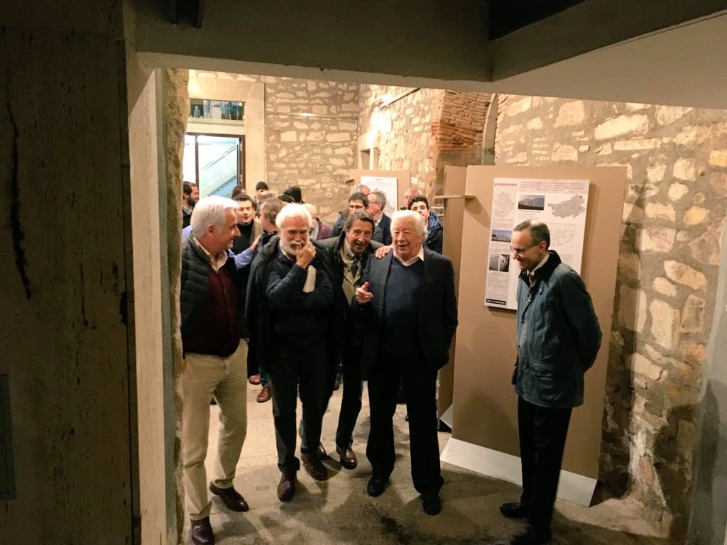 Ayer tuvimos el placer de contar una vez más con Gerardo Ayala.
Gracias por inaugurar el #CicloInSitu mostrándonos tu trabajo de rehabilitación en el Palacio de Camarena