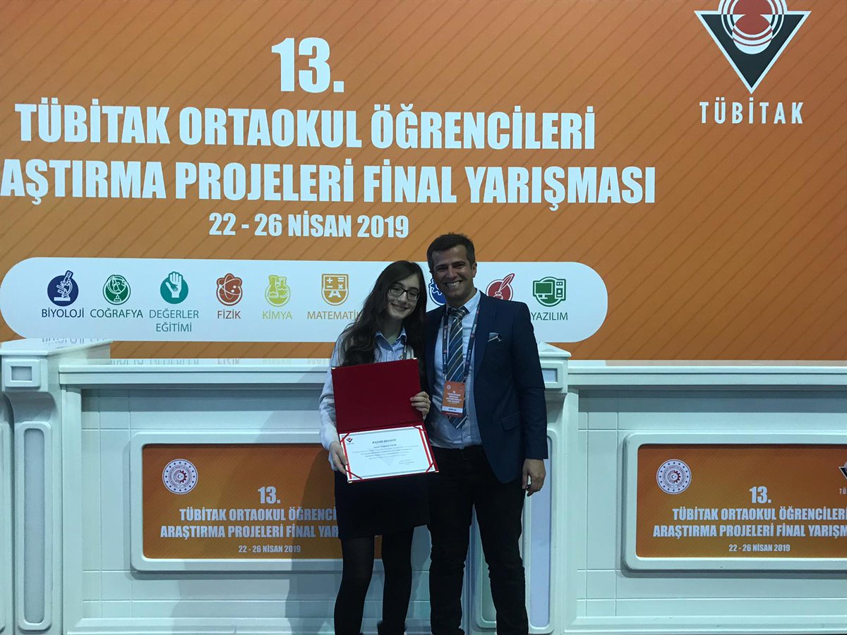 Bornova Doğa Ortaokulu 8.sınıf öğrencimiz Ayşegül ÇELİK Elazığ'da düzenlenen Tübitak Türkiye Finallerinde Teknoloji Tasarım alanında Türkiye 2.si olmuştur 
Öğrencimizi ve Öğretmeni Şahin ALA'yı tebrik ederiz. 
<a href="/melih83official/">Melih T.</a> <a href="/KvancBarlas/">Kıvanç Barlas 🇹🇷</a> <a href="/AliRizaLule/">Ali Rıza Lüle</a>