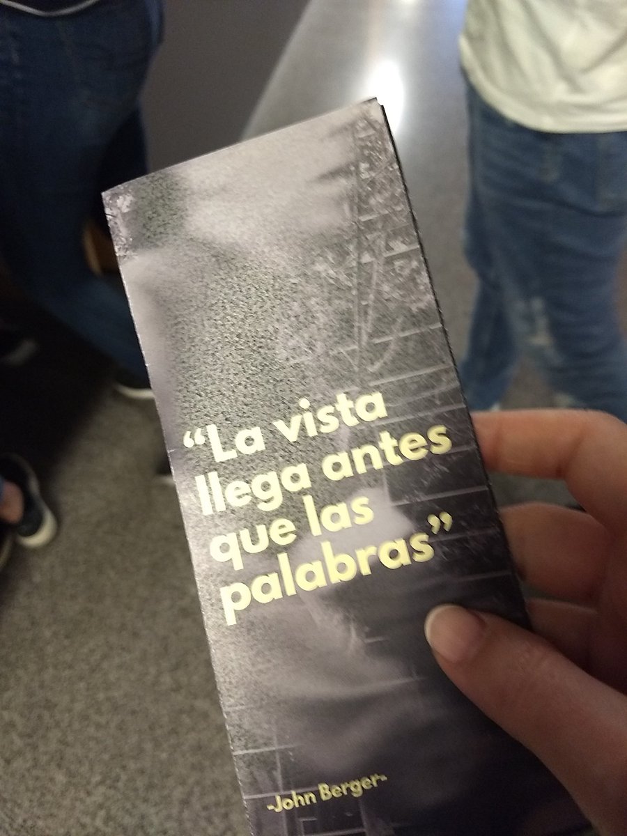 gpedranti's tweet photo. #modosdeverupf Exposición creada por alumnos #publicidad #rrpp a partir de Berger y la exposición de A.Sander @UPFBarcelona https://t.co/6u0pI0geEw