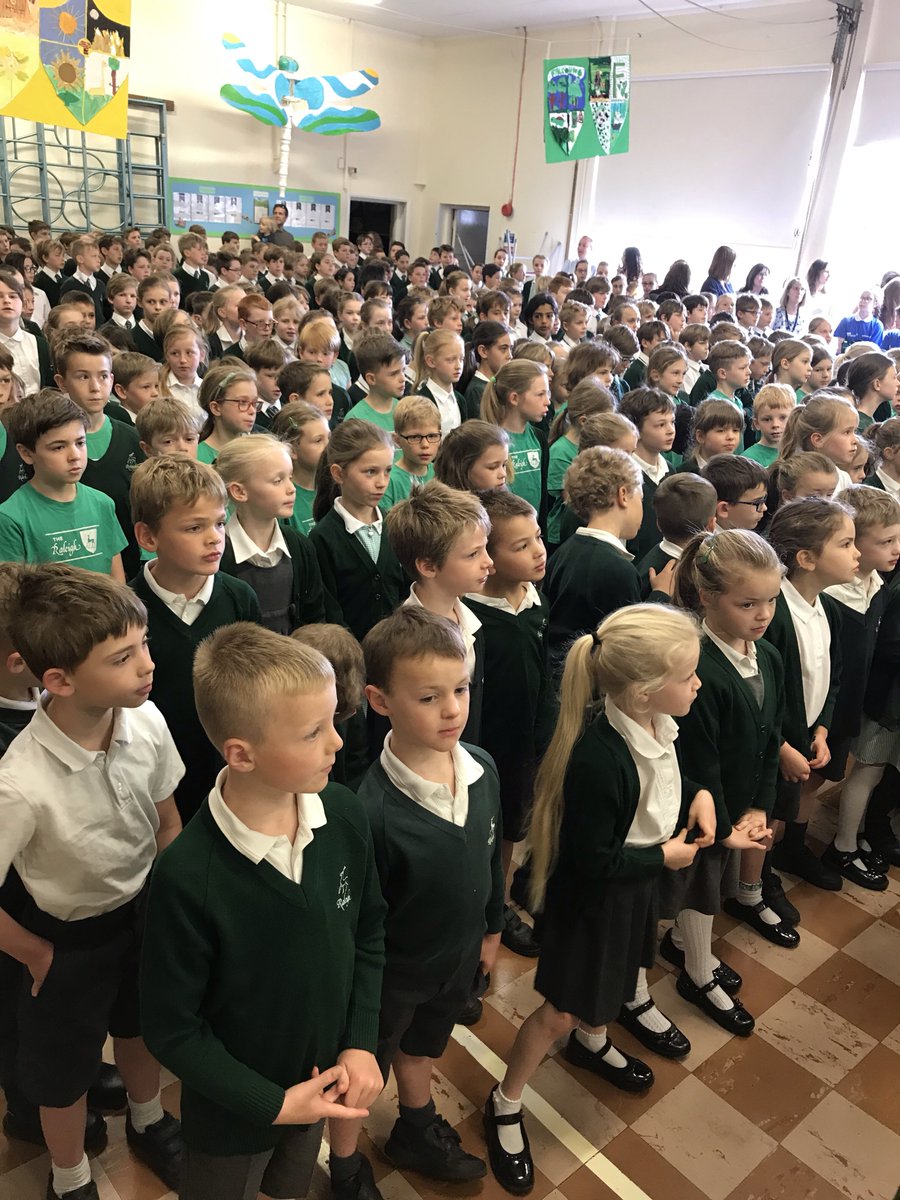 The @RaleighSchool has been getting active across their whole school day for #StandupSurrey. They showed @JIles4SurreyCC their active assemblies, active lessons, daily mile and PhysiFUN club. What an amazing school! #movemore. Get your school involved activesurrey.com/schools/palss