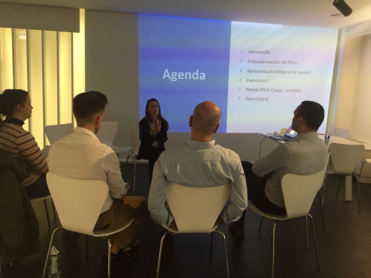 Noesis_Portugal's tweet image. Noesis #PitchCamp was the theme of the latest #NoesisAcademy. Rita Orcinha, from our Marketing department was responsible for this workshop that had as a goal to provide our talents with techniques to the #perfectpitch about Noesis.