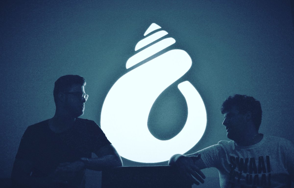 ElBroide's tweet photo. .@waxbeach team up with Matt Gardiner for new single 'Under'. Listen to it here: https://t.co/4MIco9IYIT https://t.co/uGNYkYgIRK