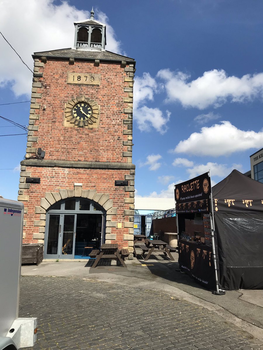 Come get fed at Hoults yard!! 🧀🧀🧀🧀🧀🧀🧀🧀🧀