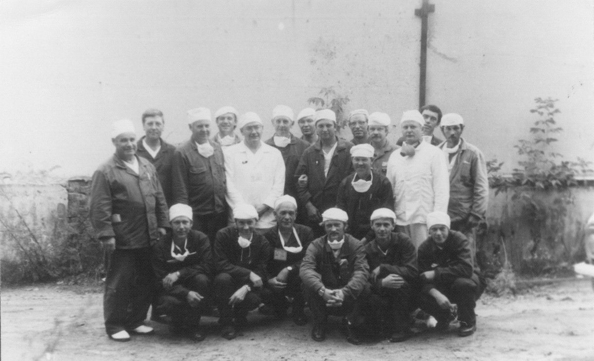 Список ликвидаторов аварии на чаэс. Палаточный лагерь ликвидаторов ЧАЭС. Имена ликвидаторов Чернобыльской АЭС. Ликвидаторы Чернобыльской АЭС на фоне. Фамилии ликвидаторов Чернобыльской АЭС.