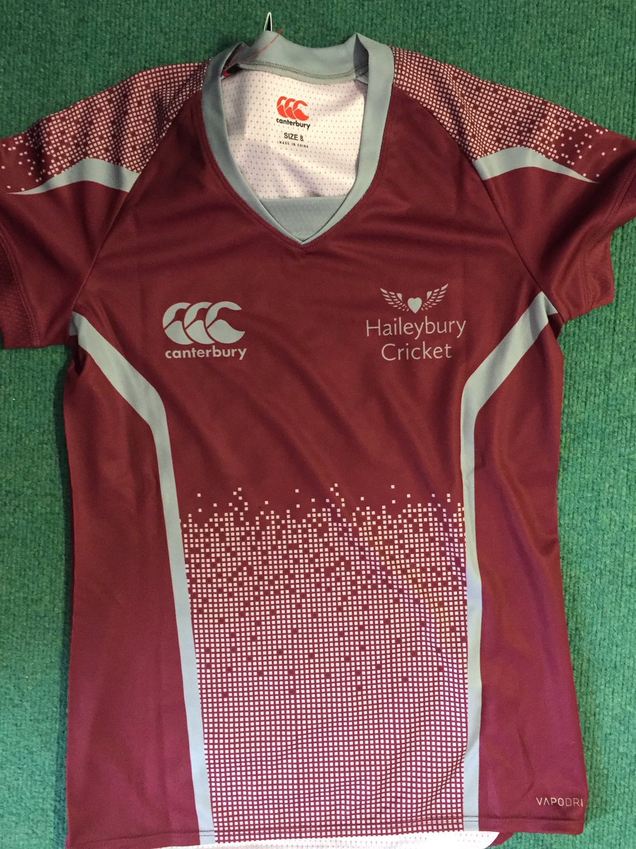 HbyCricket's tweet photo. Loving our 1st XI Girls new playing tops #lookthepartplaythepart https://t.co/Nozc8Onr5D