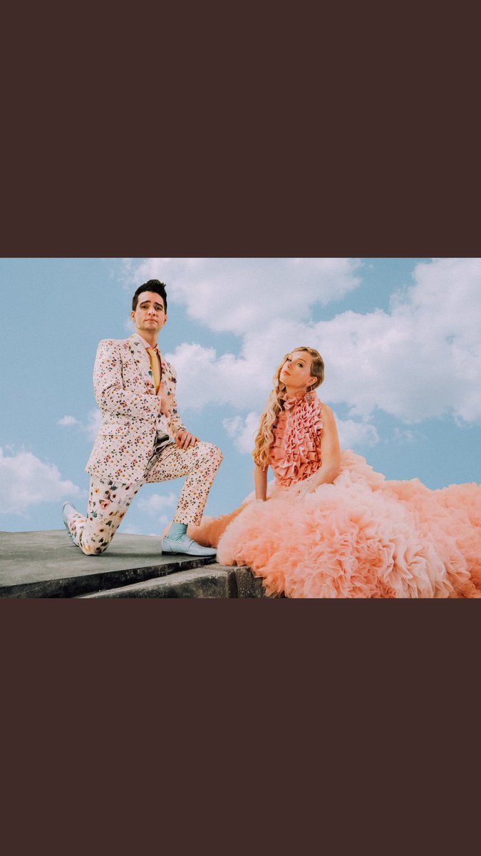 swiftiess8's tweet image. The snake turned into a butterfly, OMG I&apos;M SHOOK!! 

A new era has started. 

#MeOutNow #TS7 #TaylorSwiftApril26