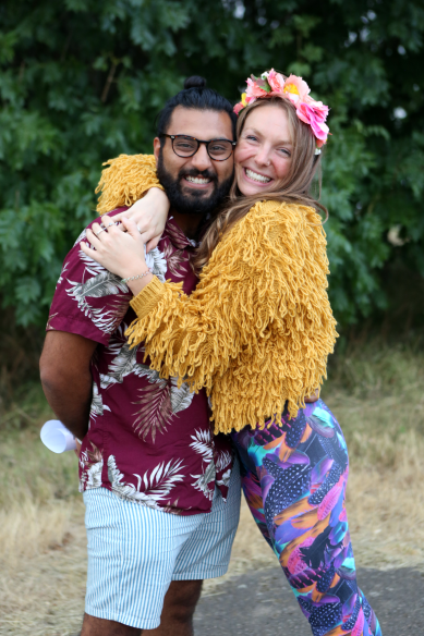 Bloody heck, less than 3 MONTHS TO GO!! 

Not long now until Barefoot 2019 kicks off and we're super excited to see all your lovely faces there.
 
Are you and your festival bestie ready? 

Tickets still available -> barefootfestival.com
