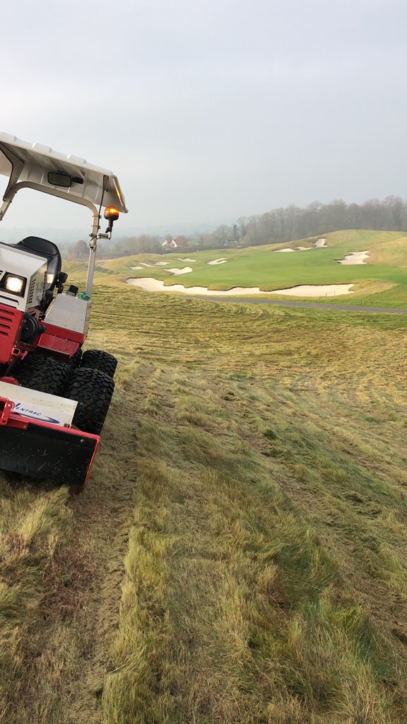 BunkerMat_com's tweet photo. Whatever design or bunker style, #BunkerMat fits the bill. #DramaticallyReduceWashDown #Consistency #CleanSand #StopsContamination #10YearManufacturerInstallerWarranty #BOTB #GetItRightFirstTime https://t.co/By36k1wXe7
