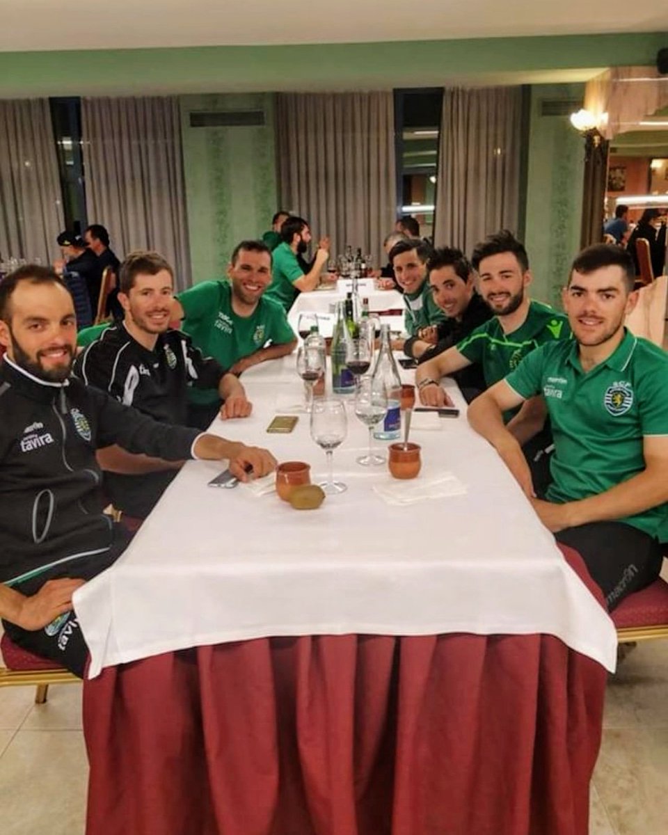 O jantar de ontem após a 1° etapa da XXXIV Vuelta Ciclista Castilla y León.