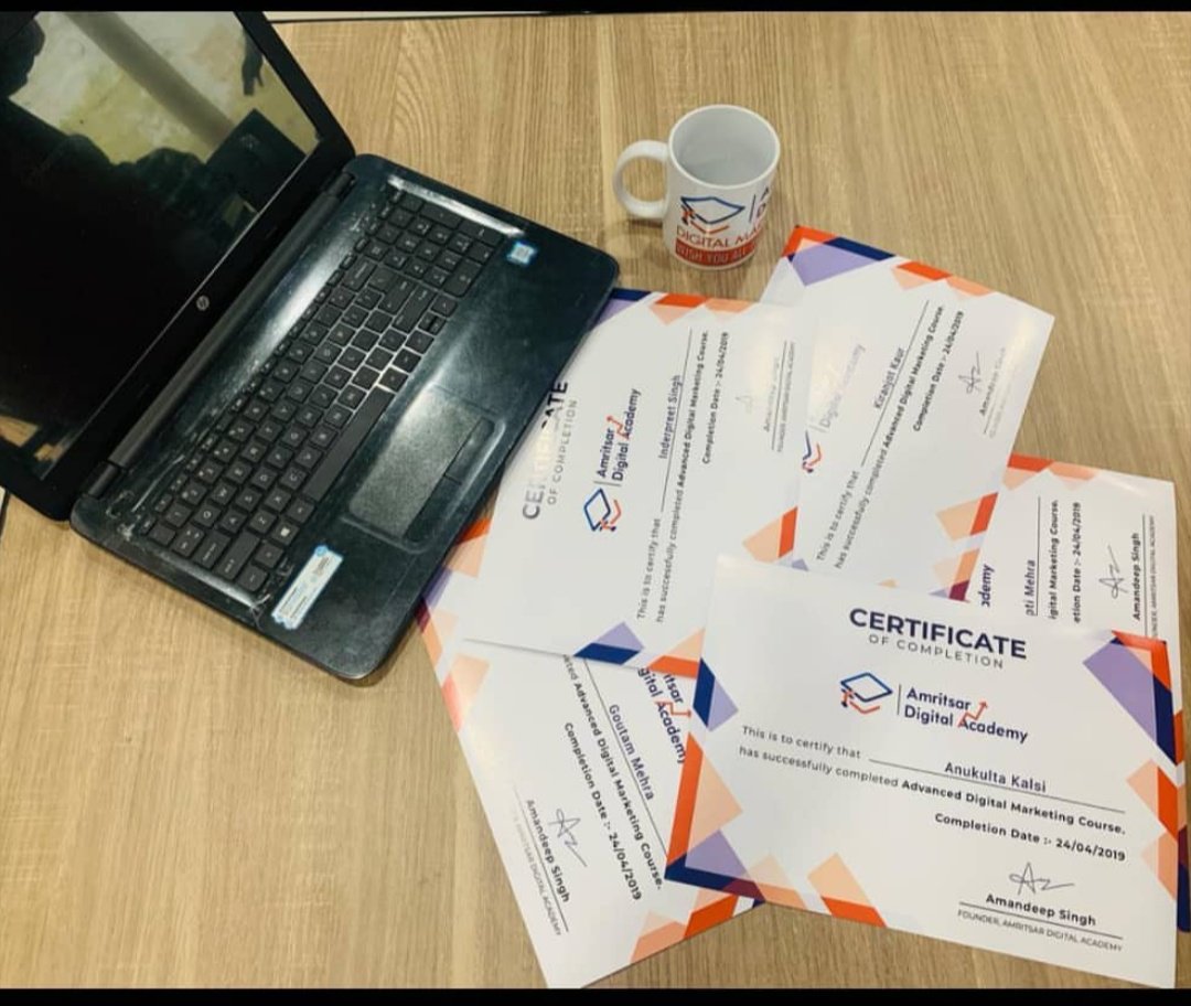 AmritsarAcademy's tweet image. The first batch of ADA digital marketing course successfully completed.
Last day celebration 🎉🎊🎁
.
.
#Ada #firstbatch #batchcompletion #DigitalMarketingCourse #enjoy #celebration #Opportunities #cakecutting #happyfaces #students #future #career