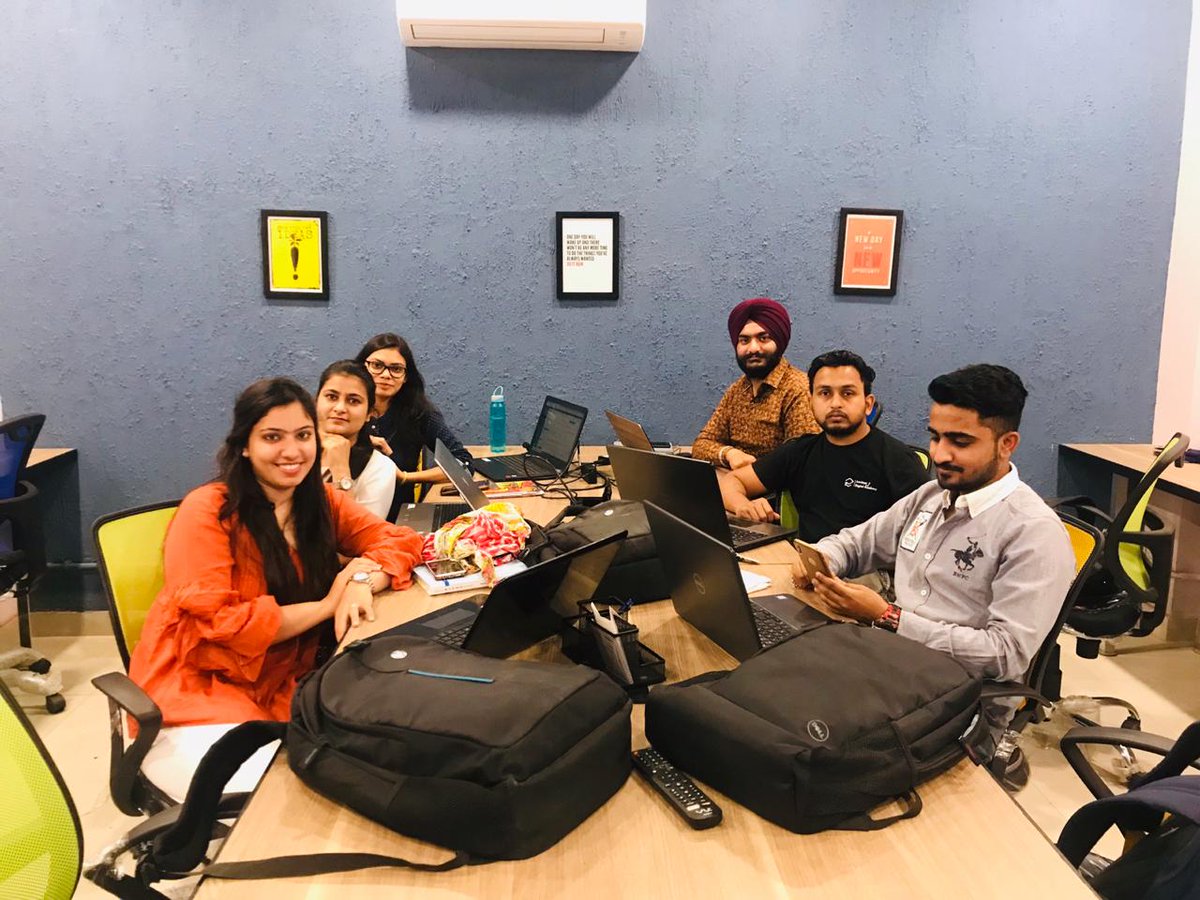 AmritsarAcademy's tweet image. The first batch of ADA digital marketing course successfully completed.
Last day celebration 🎉🎊🎁
.
.
#Ada #firstbatch #batchcompletion #DigitalMarketingCourse #enjoy #celebration #Opportunities #cakecutting #happyfaces #students #future #career