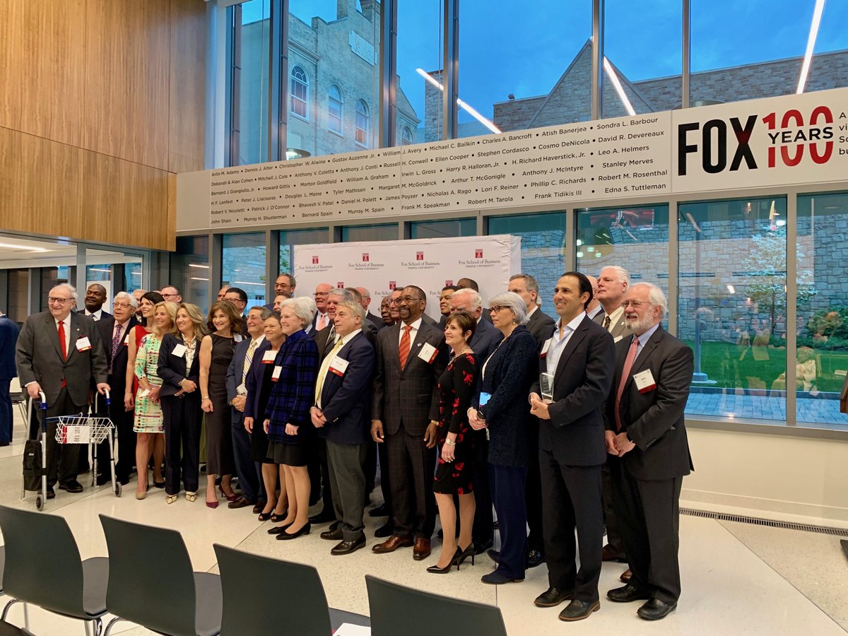 thefoxschool's tweet image. To honor those who have fueled our first 100 years the Fox School announced a list of honorees—entrepreneurs, visionaries, &amp;amp; disruptors—who helped shape the school &amp;amp; business world since 1918.

Last night we celebrated them with a special ceremony. #Fox100
fal.cn/Ad7u