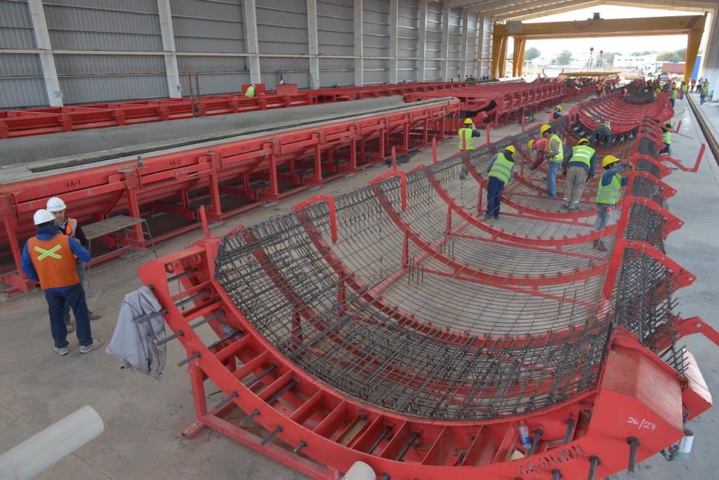 zfbbcr's tweet photo. PREAR INAUGURÓ SU PLANTA

📍#BahiaBlanca 

👷🏻‍♂️Mano de obra local: 120 nuevos puestos de trabajo

🏭 Fabricará torres de hormigón premoldeadas para la construcción de molinos eólicos

🔝Aumenta el componente nacional de cada torre

❌Se dejan de importar torres metálicas https://t.co/V2Jx7DnAXU