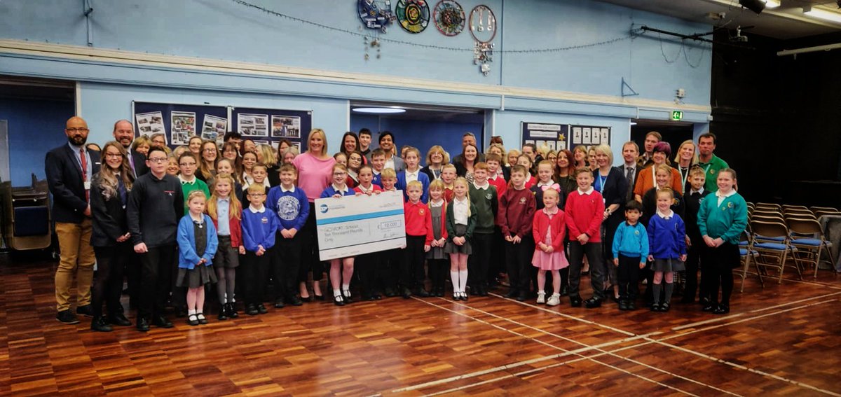 DCFInfo's tweet image. MD @MMagudia &amp;amp; Gosport MP @cj_dinenage with the kids of the Brune Park Community School. This school is just one among others that will receive a #donation from the Digital Currency Foundation following our #DigitalCurrencyDay celebrations.