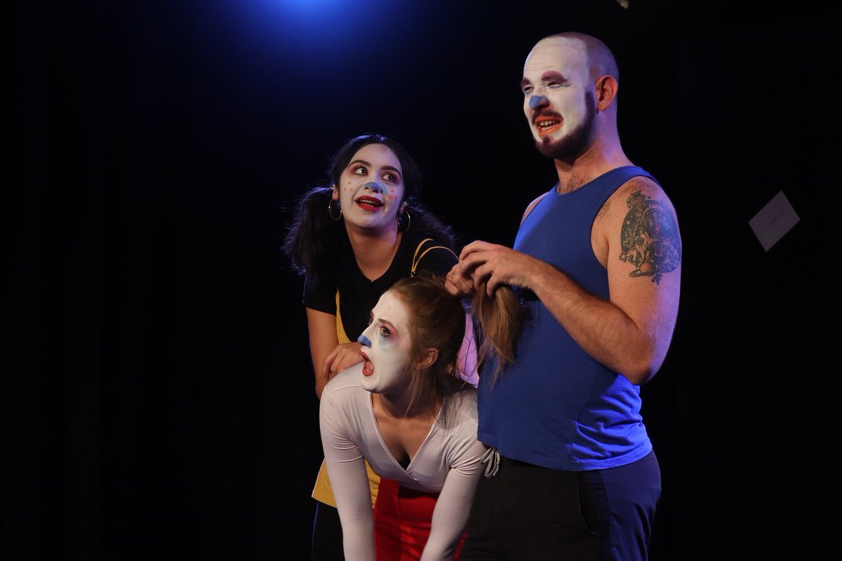 Production shot from ‘Bost-Uni Plues’ from last year. StuFF returns in June! #studenttheatre #nottinghamnewtheatre #fringe #uniofnottingham #nottingham