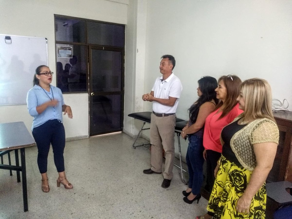 ESAPOficial's tweet photo. Sabía usted que la carga laboral, las condiciones del entorno, el conflicto de roles, las agresiones verbales y otros factores, son motivo de estrés laboral.
Funcionarios de la Territorial Santander recibieron la capacitación sobre el manejo y control del estrés #EsapNoticias https://t.co/T3FLP4H7a7